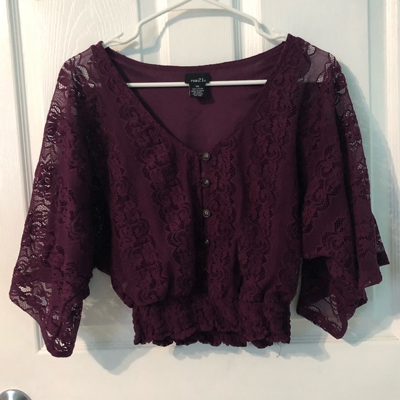Rue21 Tops - Rue21 purple batwing lace blouse top (XS)